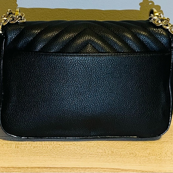 Victoria's Secret Black Quilted Shoulder Bag - Picture 2 of 9